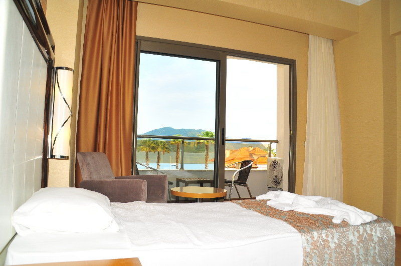 Golden Rock Beach Marmaris Exterior photo